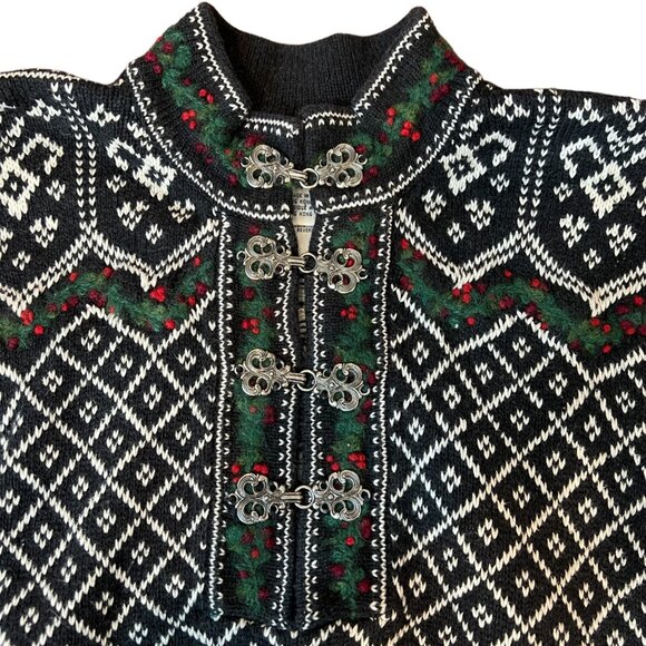 Talbots‎ Vintage Holly Garland Embroidered Christmas Sweater Size Medium - Picture 7 of 12